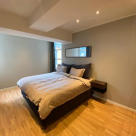 Апартаменты Spacious Modern Center *