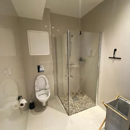 Apartment Spacious Modern Center